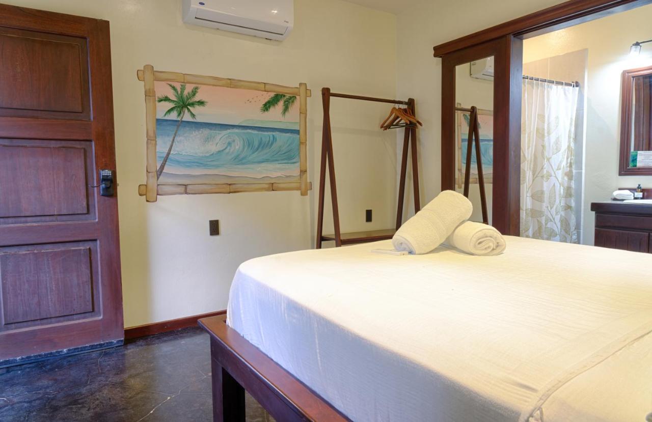 Hona Beach Hotel Dominical Eksteriør bilde
